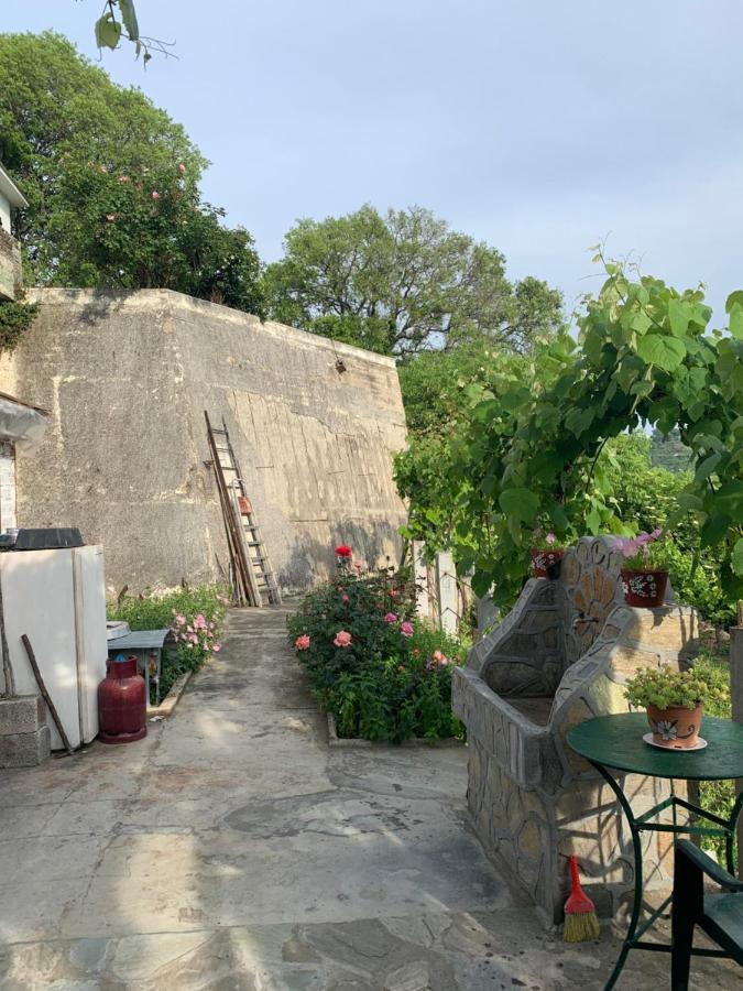 Η Θεα Traditional House 马克里尼撒 外观 照片